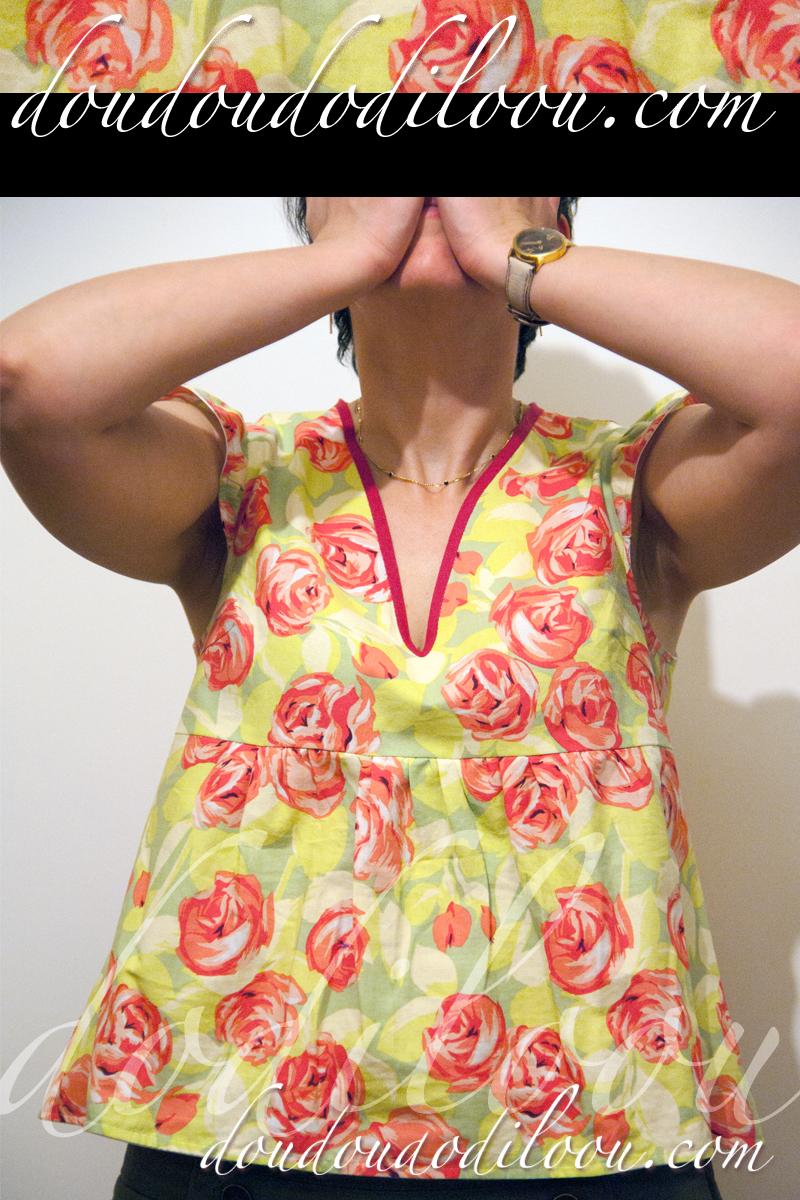 Grosses fleurs pour petit haut