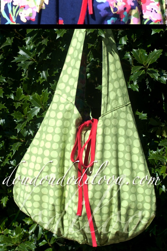 doudoudodiloou_sac_et_pochette_besace_reversible_toute_ronde-amy-butler-love-pois-verts