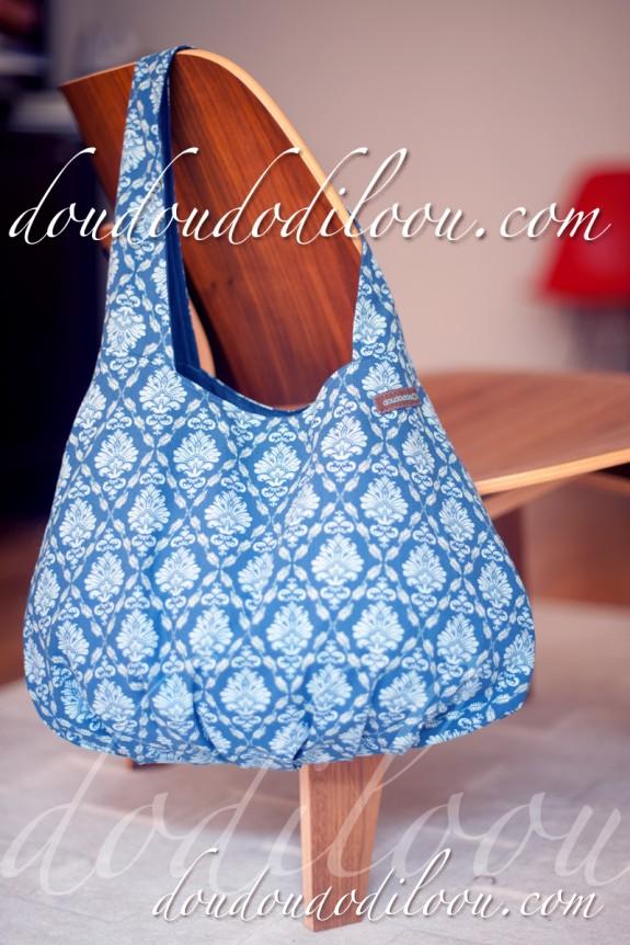 doudoudodiloou_sac_et_pochette_besace_reversible_toute_ronde-tilda