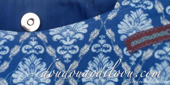 doudoudodiloou_sac_et_pochette_besace_reversible_toute_ronde_detail-tilda