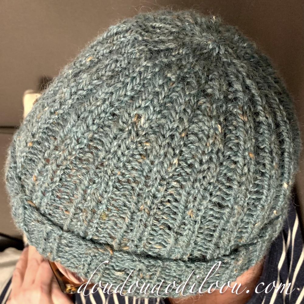 Bonnet Men’s Hat de Bernat Design Studio